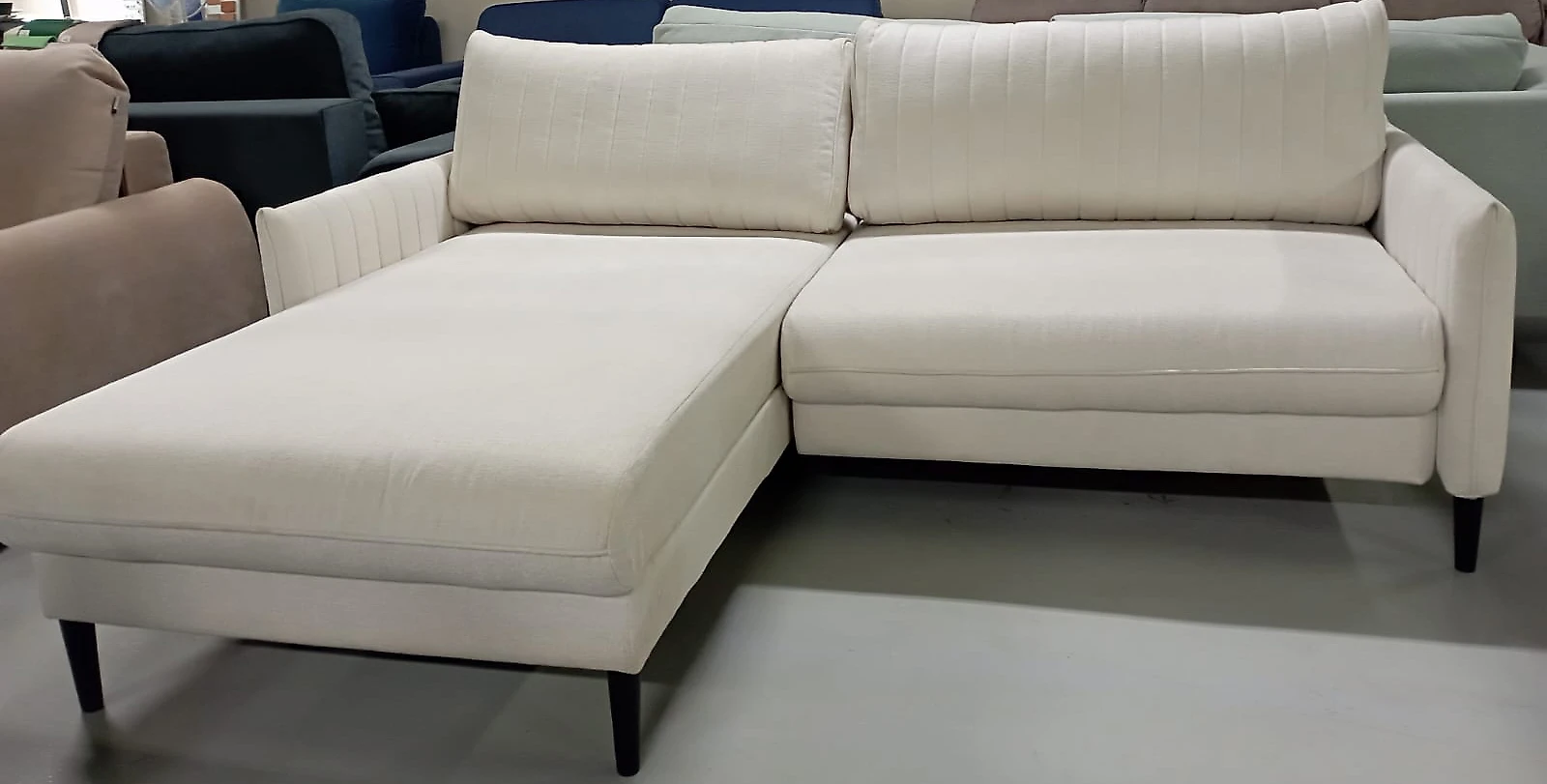 Угловой диван с независимым пружинным блоком Сваут арт. 2002014753