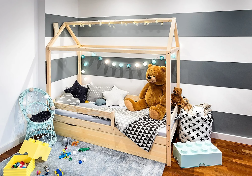 кровать для детской Домик деревянная
